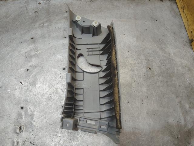 Обшивка стойки задней левой UCRE43 Kia Sorento купить