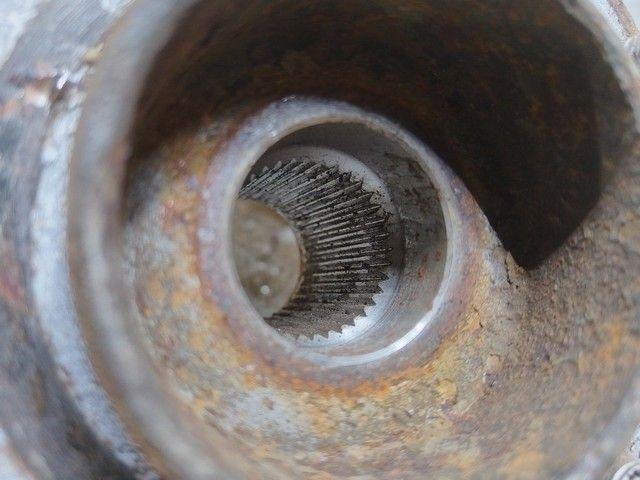 Кулак поворотный правый Q88E6A Volvo V50 купить