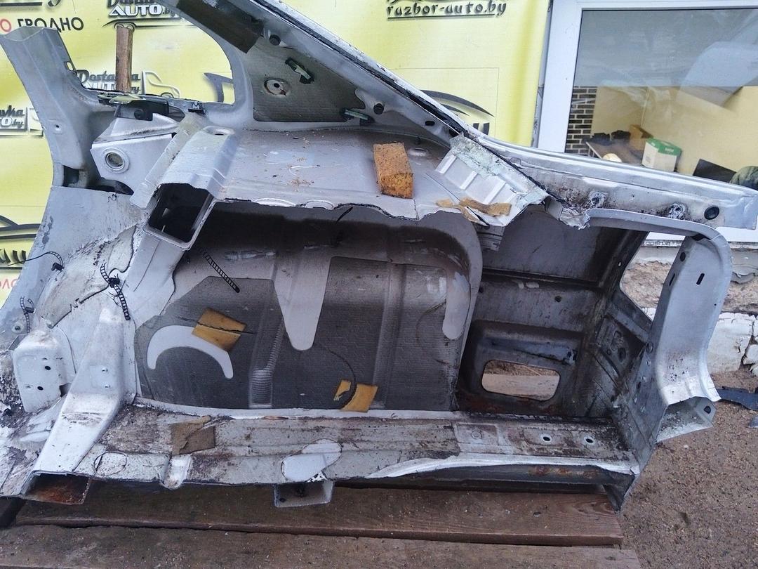 Крыло заднее правое BM817Y Volkswagen Passat undefined