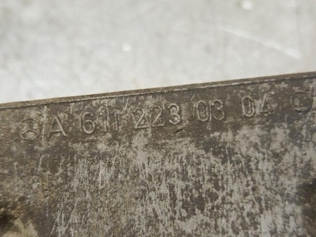 Кронштейн двигателя 3K8FZ7 Mercedes Sprinter купить в магазине запчастей бу