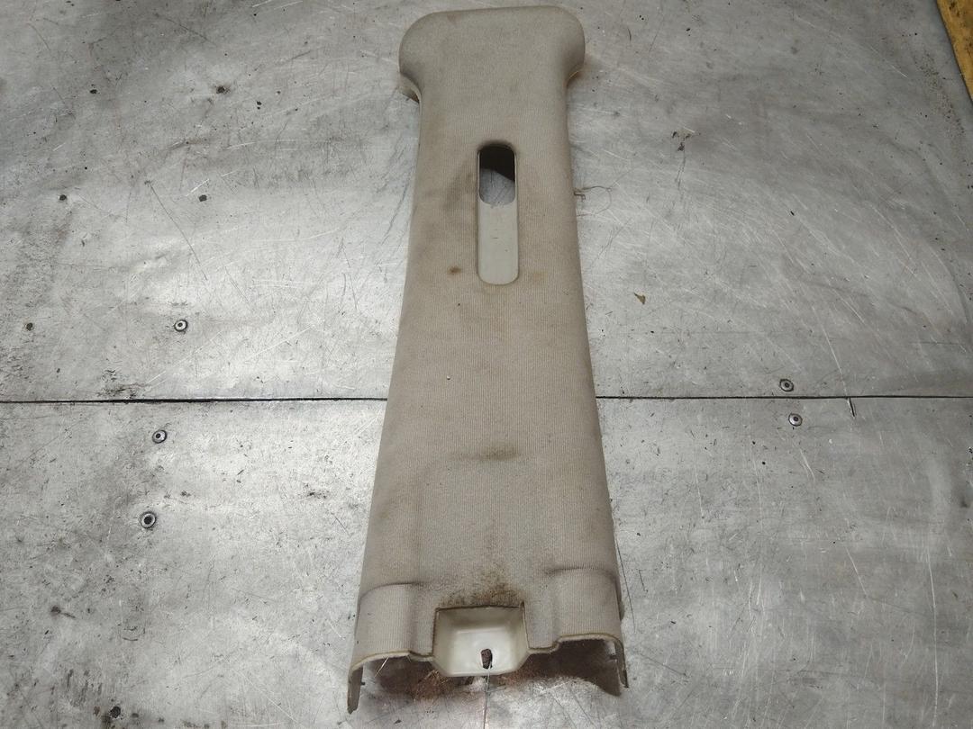 Обшивка стойки центральной правой ZULVYD Hyundai Trajet