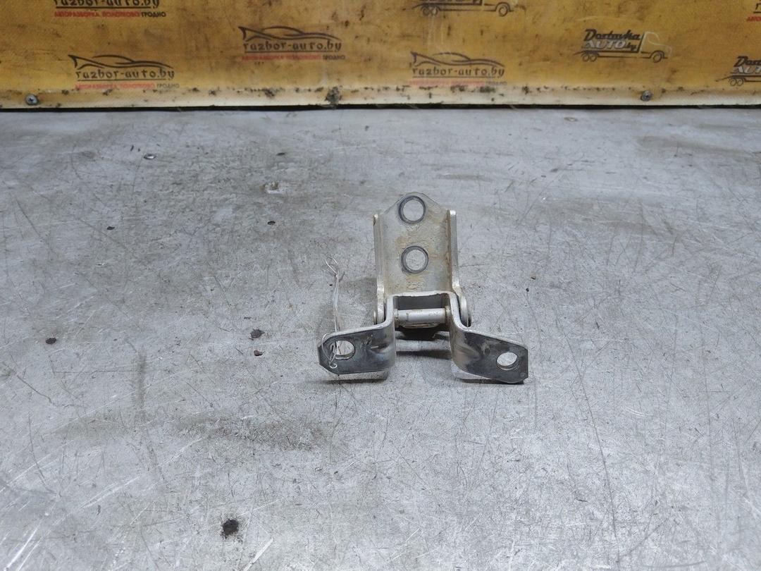 Петля двери задней правой WLCU2T Mazda 3 купить с доставкой