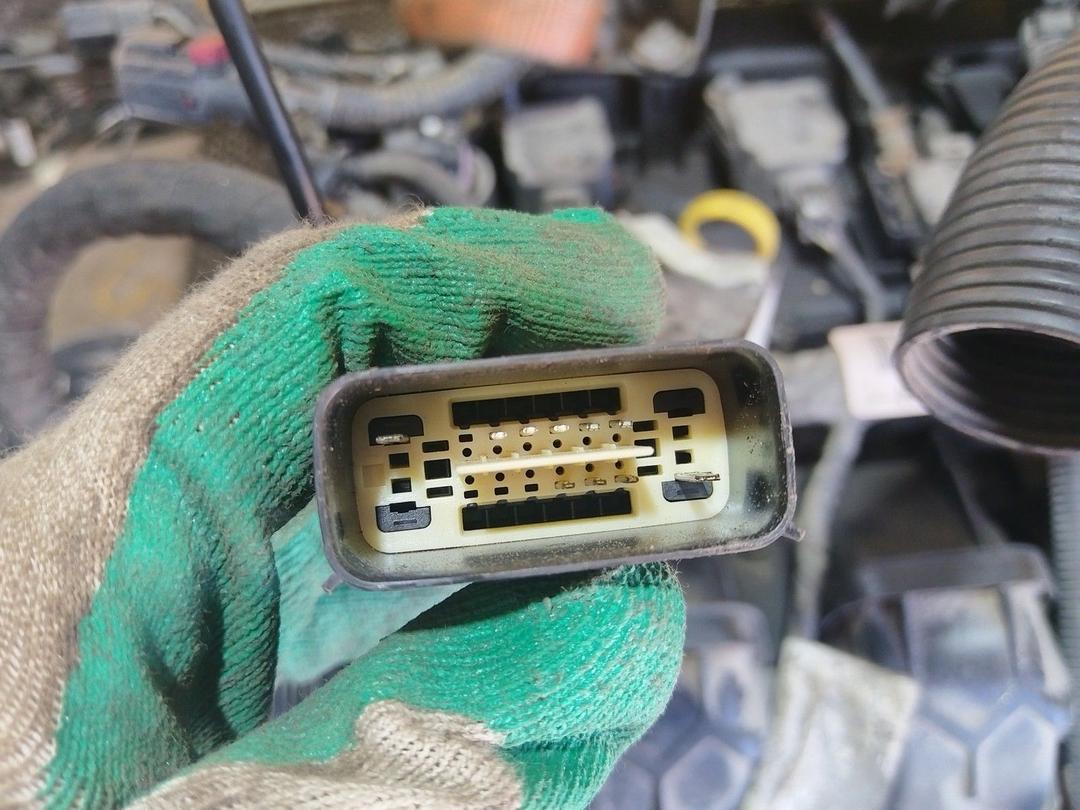 Заслонка дроссельная EMW3ZW Ford Fusion купить с доставкой