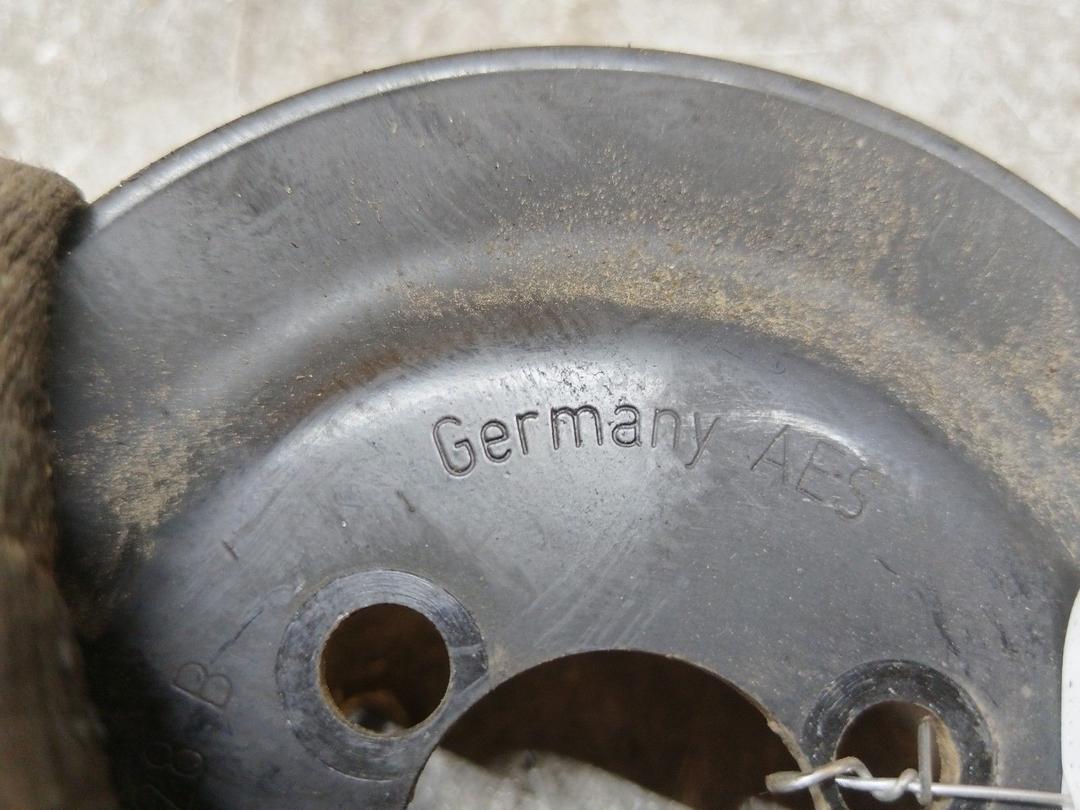 Шкив помпы 0MYN33 Skoda Fabia купить с доставкой