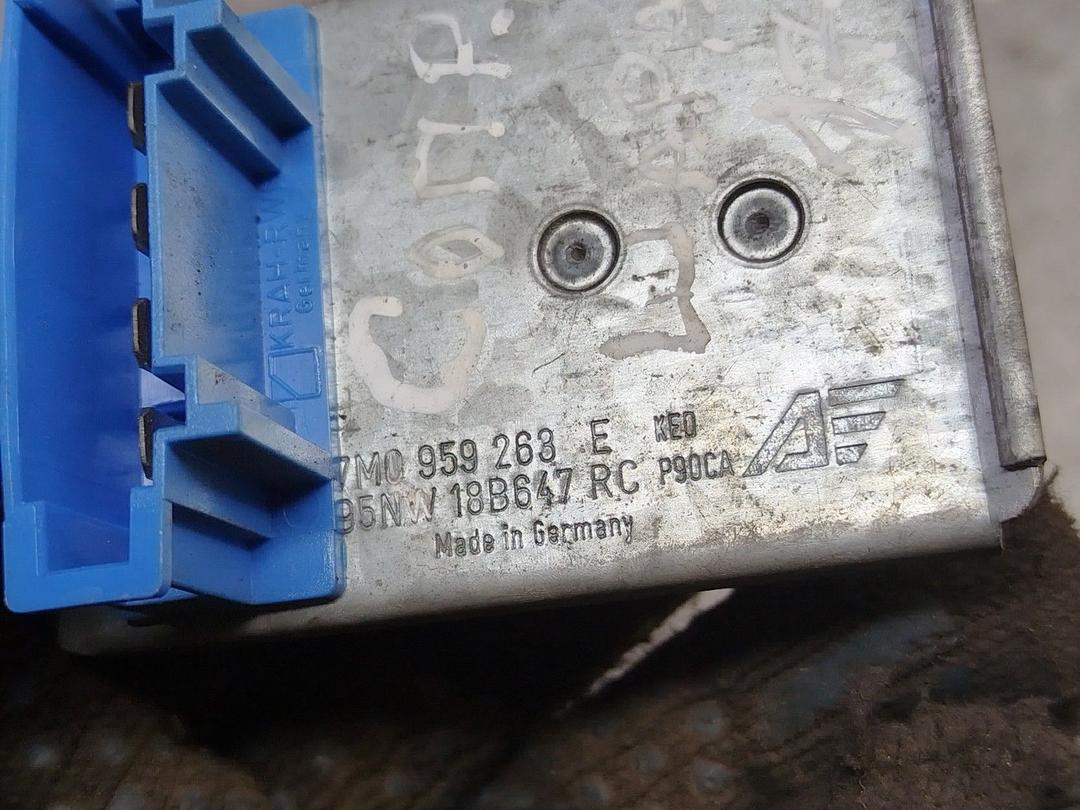 Сопротивление печки 3CT2XM Volkswagen Sharan купить в магазине запчастей бу