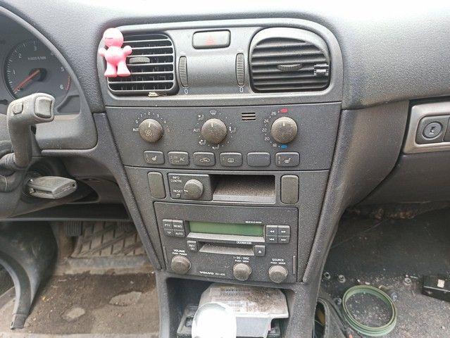 Рамка под магнитолу ZST8VH Volvo V40 купить