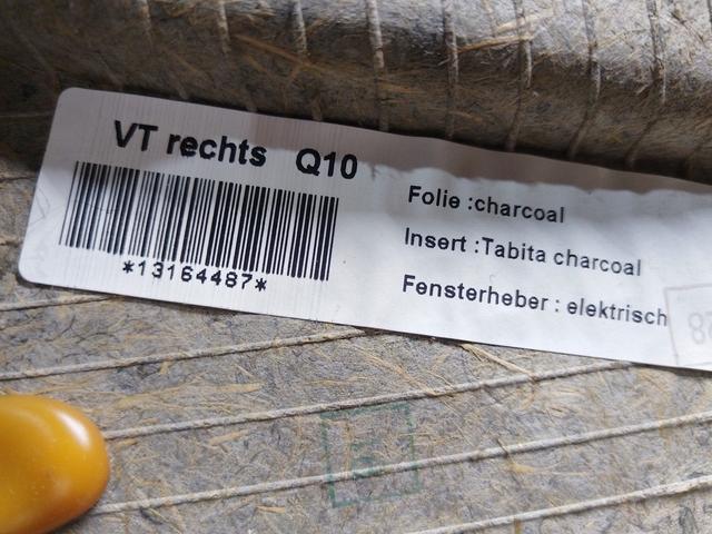 Обшивка двери передней правой (дверная карта) T1DEXB Opel Zafira купить в магазине запчастей бу