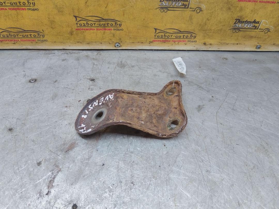 Кронштейн крепления балки подвески OY5VX4 Toyota Avensis купить с доставкой