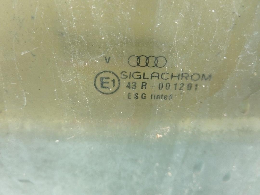 Стекло двери задней правой KHXBK8 Audi 80 купить