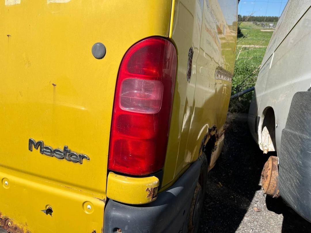 Фонарь задний правый 6JD1BM Renault Master