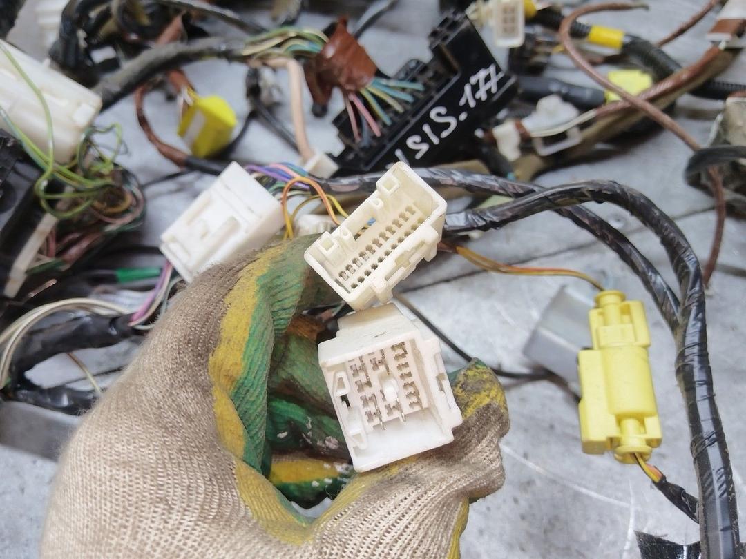 Проводка салона 2D41PC Toyota Avensis undefined