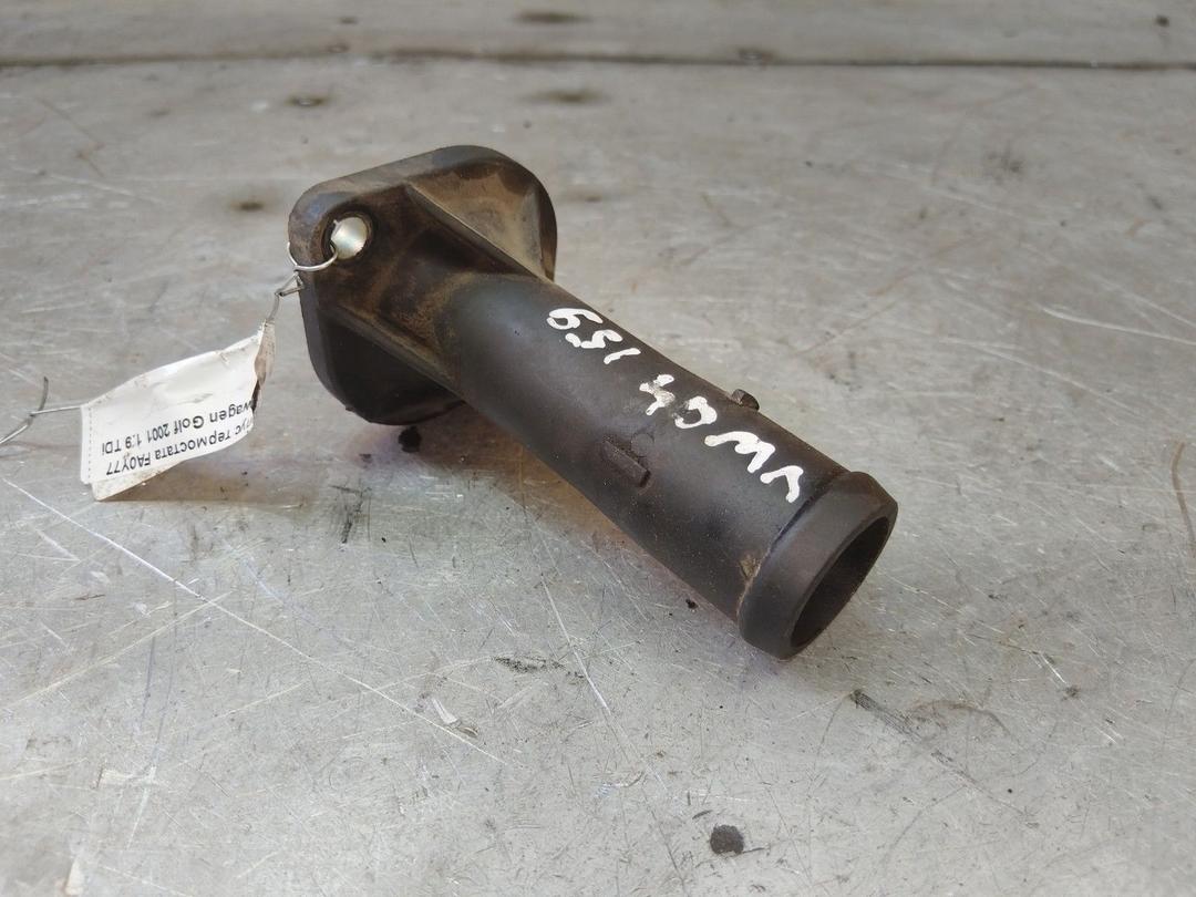 Корпус термостата FA0Y77 Volkswagen Golf - Фото 2