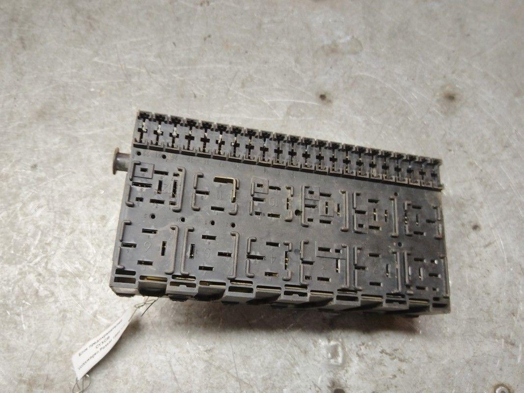 Блок предохранителей CYXCI8 Volkswagen Passat - Фото 2