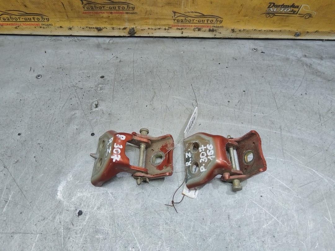 Петля двери задней правой L3P70P Peugeot 307 undefined