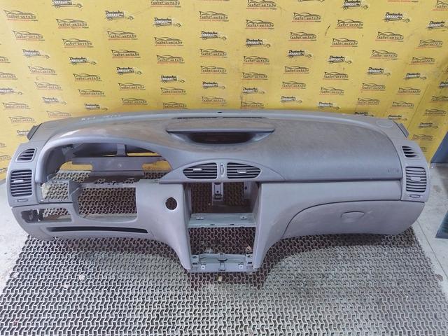 Панель передняя салона (торпедо) H8C2XX Renault Laguna