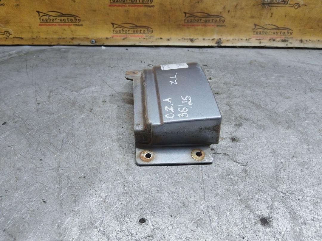 Накладка под фонарь левый 6EKKA0 Opel Zafira купить