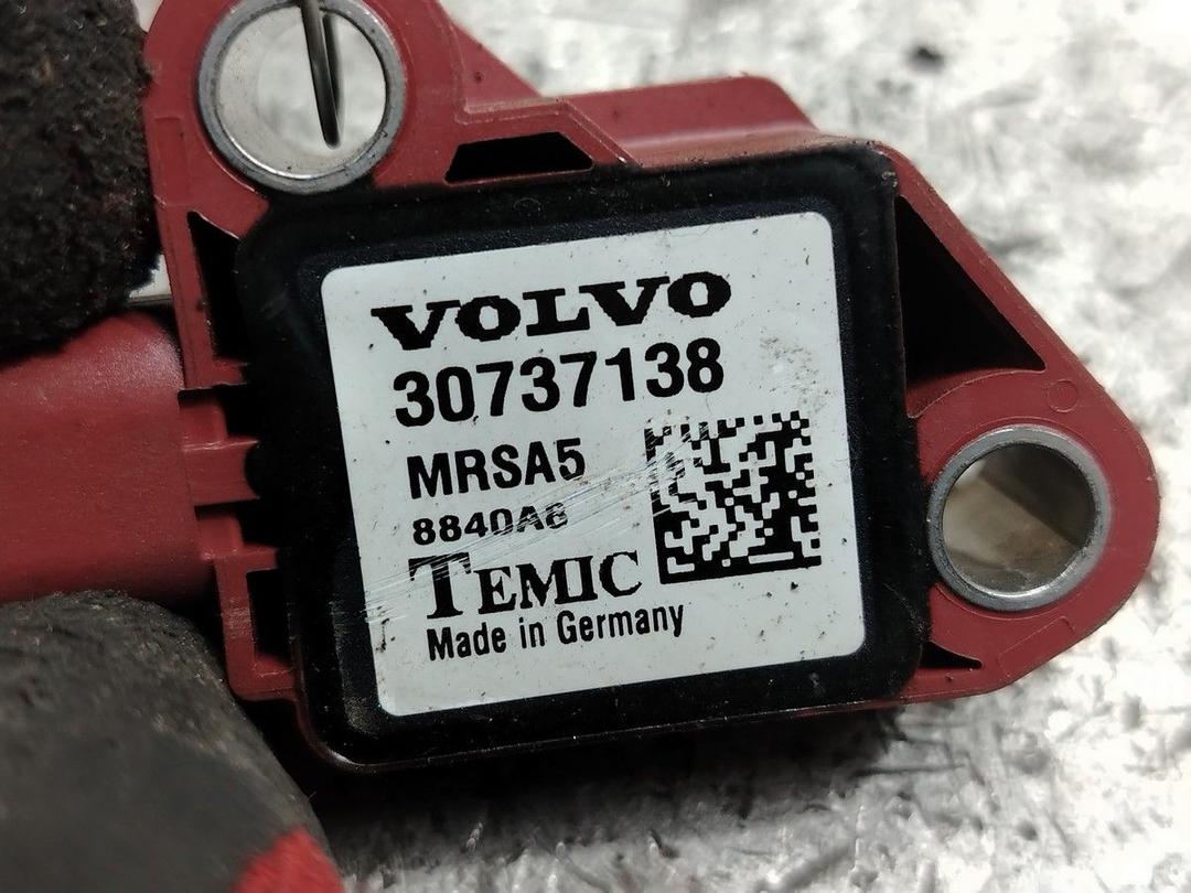 Датчик удара UW4IOP Volvo V50 - Фото 4