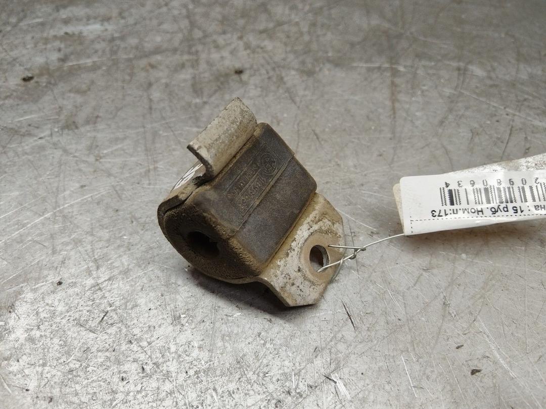 Крепление втулки стабилизатора CH9UXV BMW 5 E39 купить