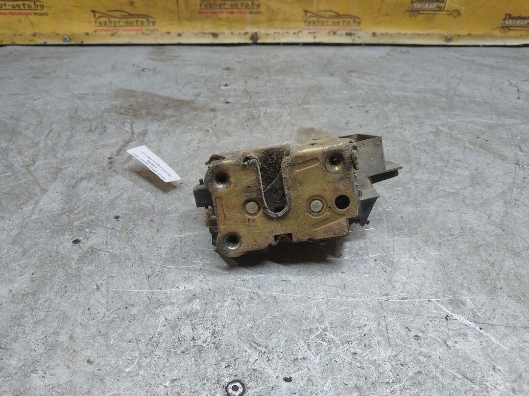 Замок двери задней левой U3R256 Renault Laguna