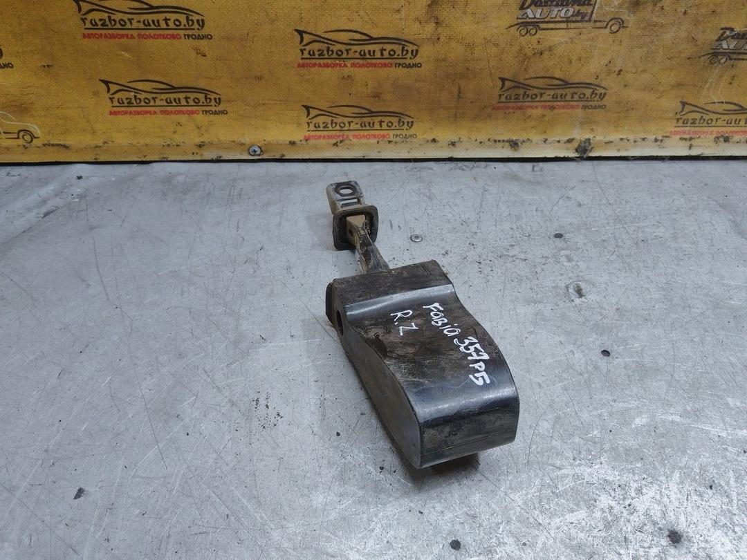 Ограничитель открывания двери передней ZOHU65 Skoda Fabia купить с доставкой