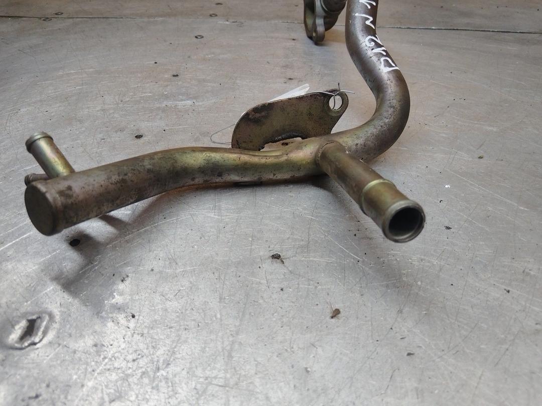 Трубка охлаждающей жидкости металлическая Q8EYTB Nissan Primera купить в магазине запчастей бу