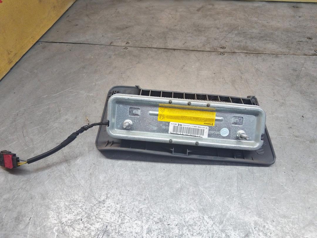 Подушка безопасности пассажира 1U9KT2 Citroen C5 - Фото 6