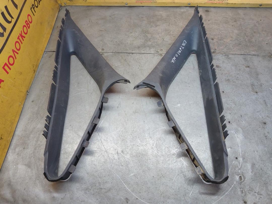 Обшивка салона 58H42Z Mitsubishi Colt