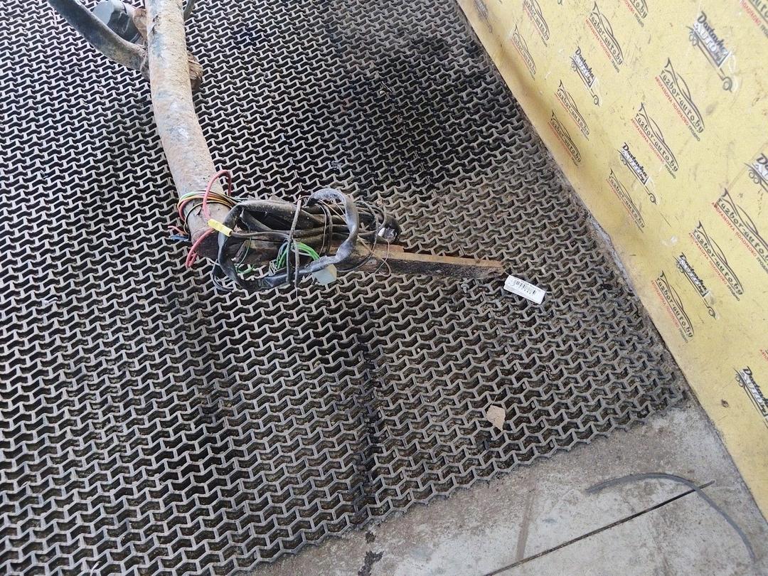 Прицепное устройство (фаркоп) VHS867 Ford Fiesta купить в магазине запчастей бу