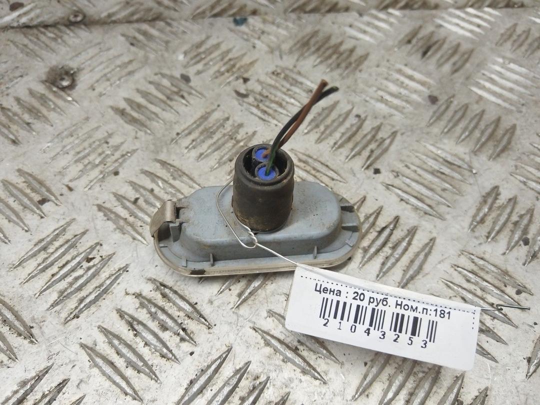 Повторитель передний правый BA9IJ5 Volkswagen Golf - Фото 2