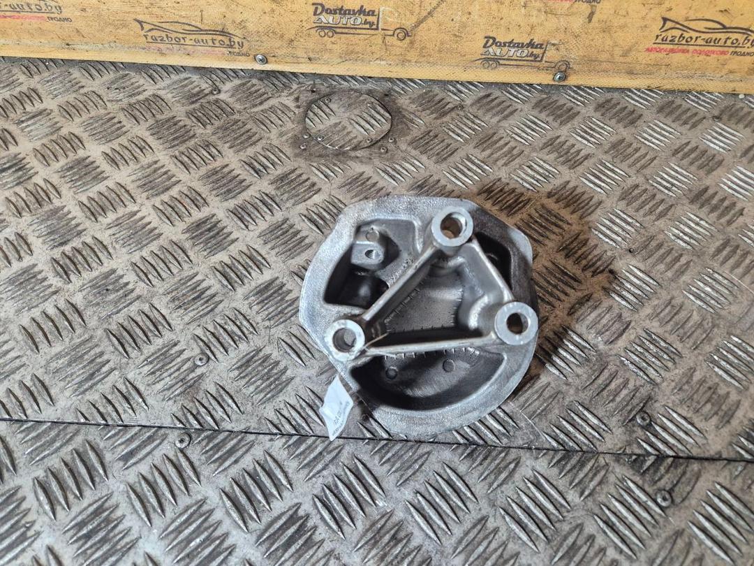 Кронштейн двигателя 6S06PC Peugeot 307 купить в магазине запчастей бу