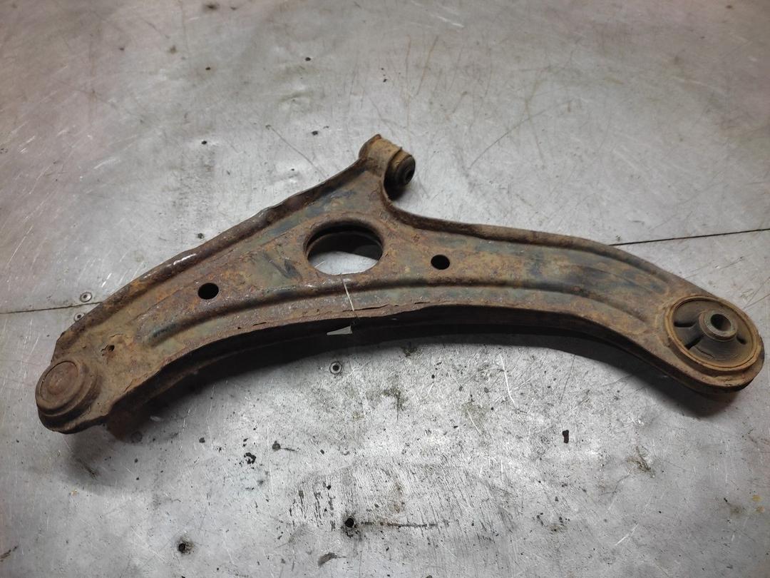 Рычаг передний правый 8ZVH4T Hyundai Getz купить