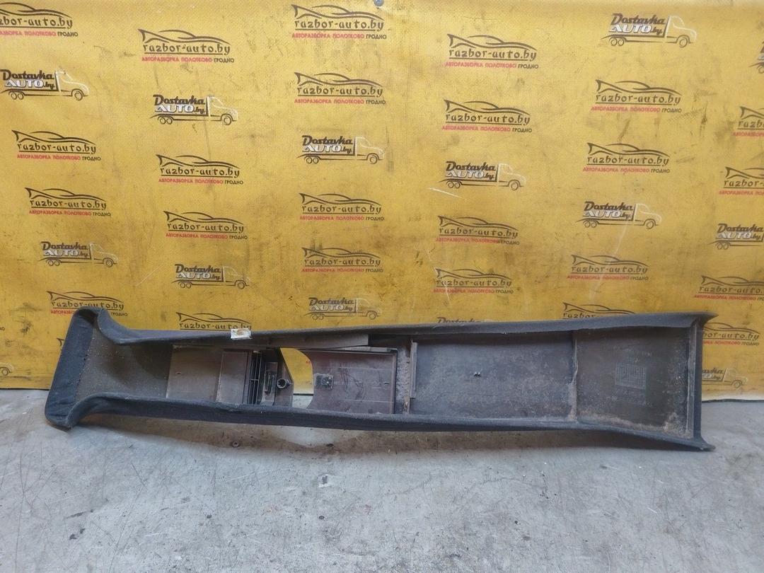 Обшивка стойки центральной правой PVGFQD Mercedes C W202 купить на авторазборке