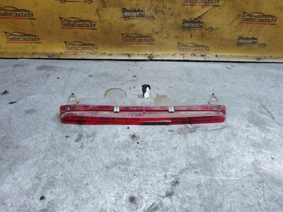 Стоп-сигнал UG7XT5 Toyota Avensis купить с доставкой