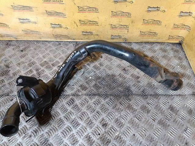 Патрубок интеркулера XWI2AT Toyota Avensis Verso