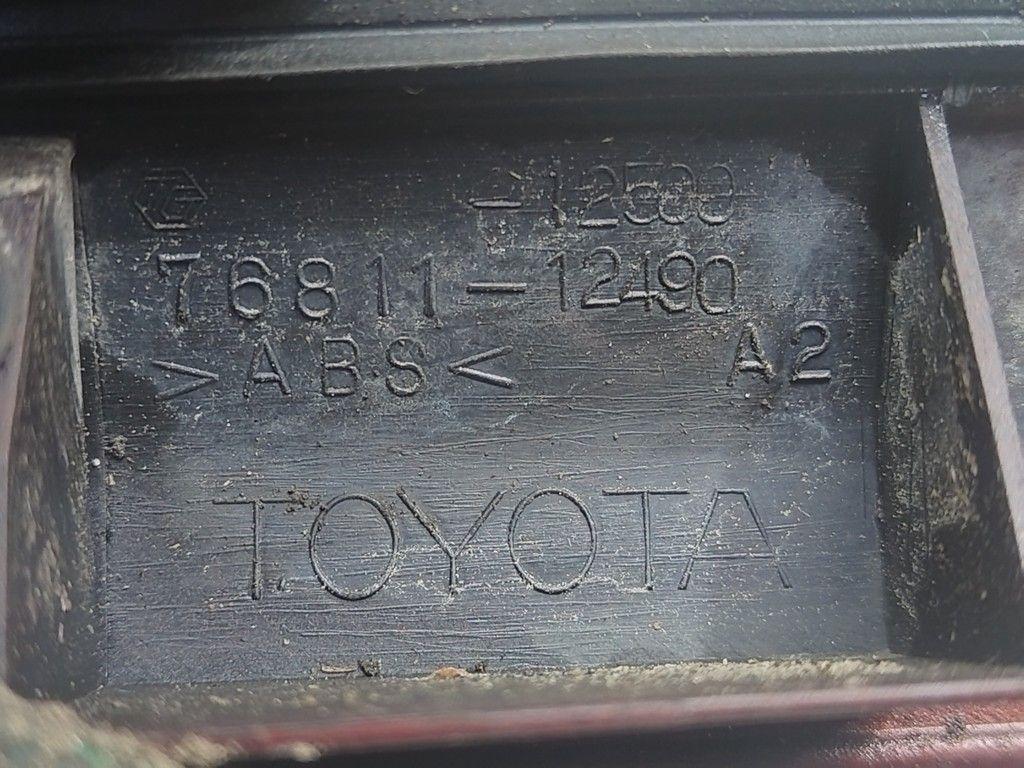 Накладка подсветки номера RS03ZV Toyota Corolla - Фото 8