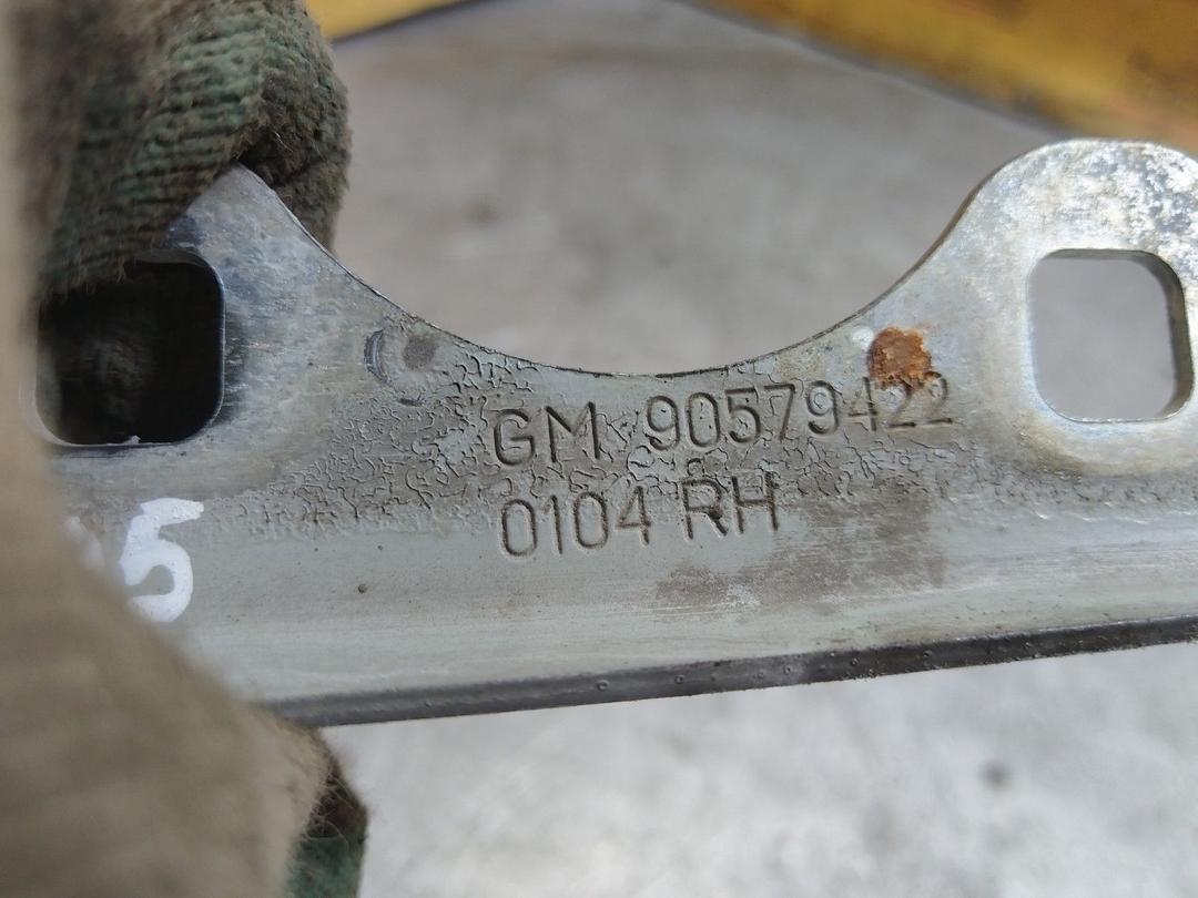 Петля капота правая 01E03H Opel Zafira купить с доставкой