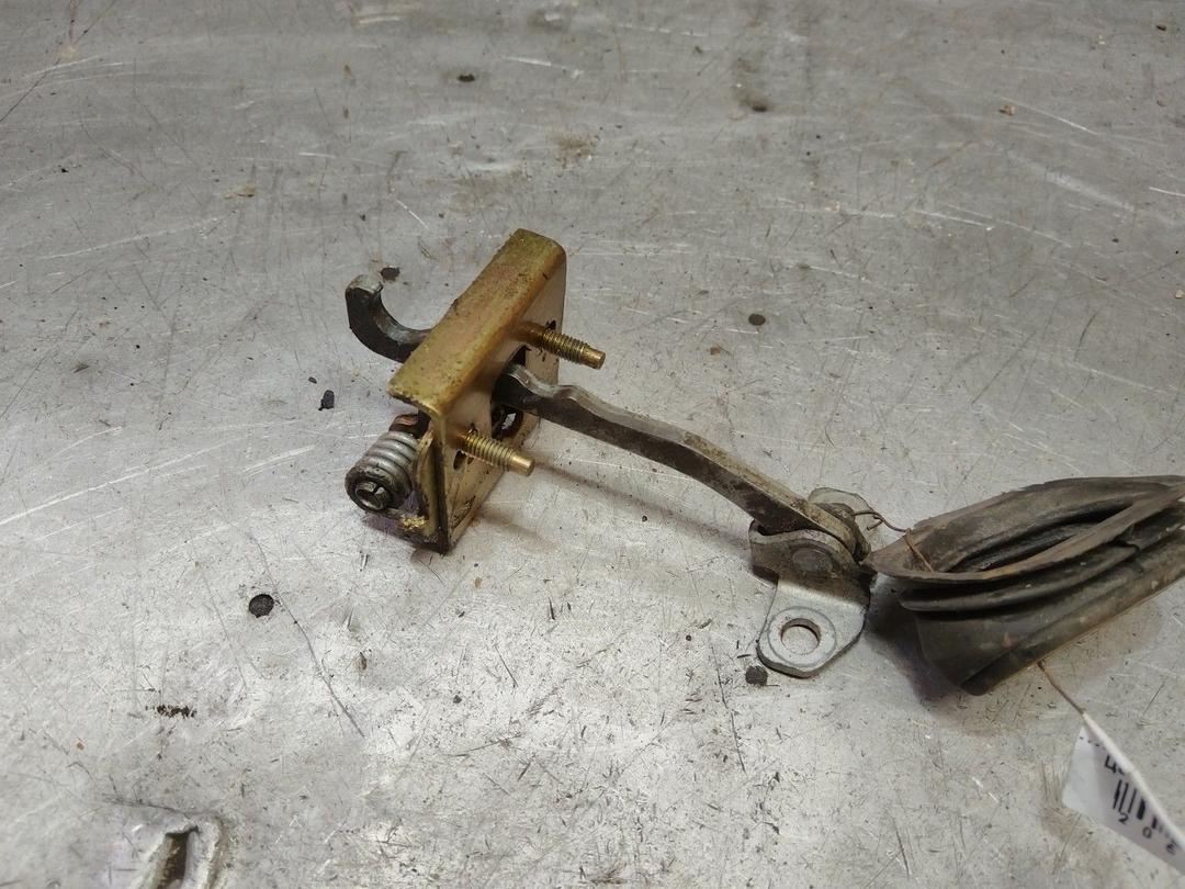 Ограничитель открывания двери передней PXD6FF Peugeot 406 - Фото 1