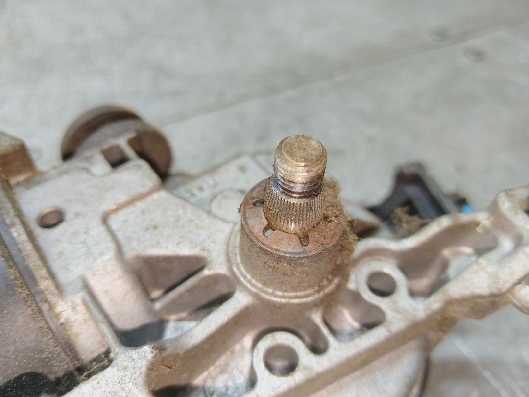 Моторчик передних стеклоочистителей (дворников) MF99HF Toyota Avensis - Фото 2