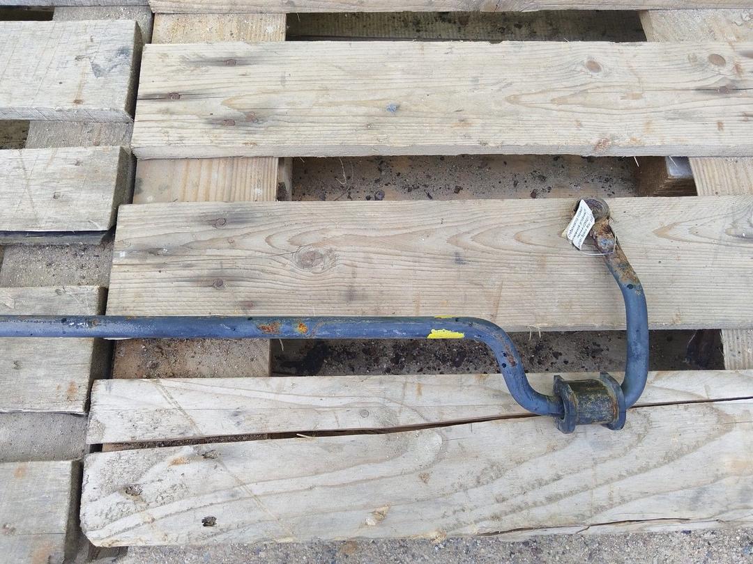 Стабилизатор подвески (поперечной устойчивости) задний CZMQ11 Mitsubishi Space Star купить с доставкой