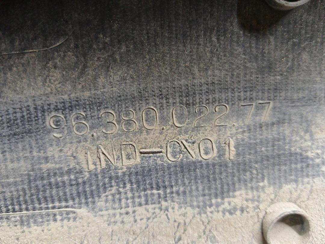 Молдинг двери передней правой LATY32 Citroen Xsara Picasso купить с доставкой