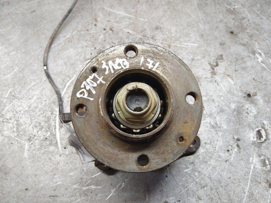 Ступица задняя левая GJ8PJ6 Peugeot 307 - Фото 1