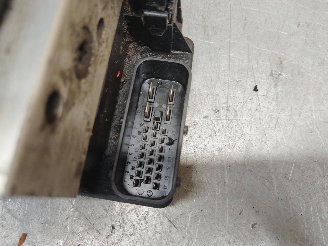 Блок ABS A1PSU1 Volkswagen Passat - Фото 8