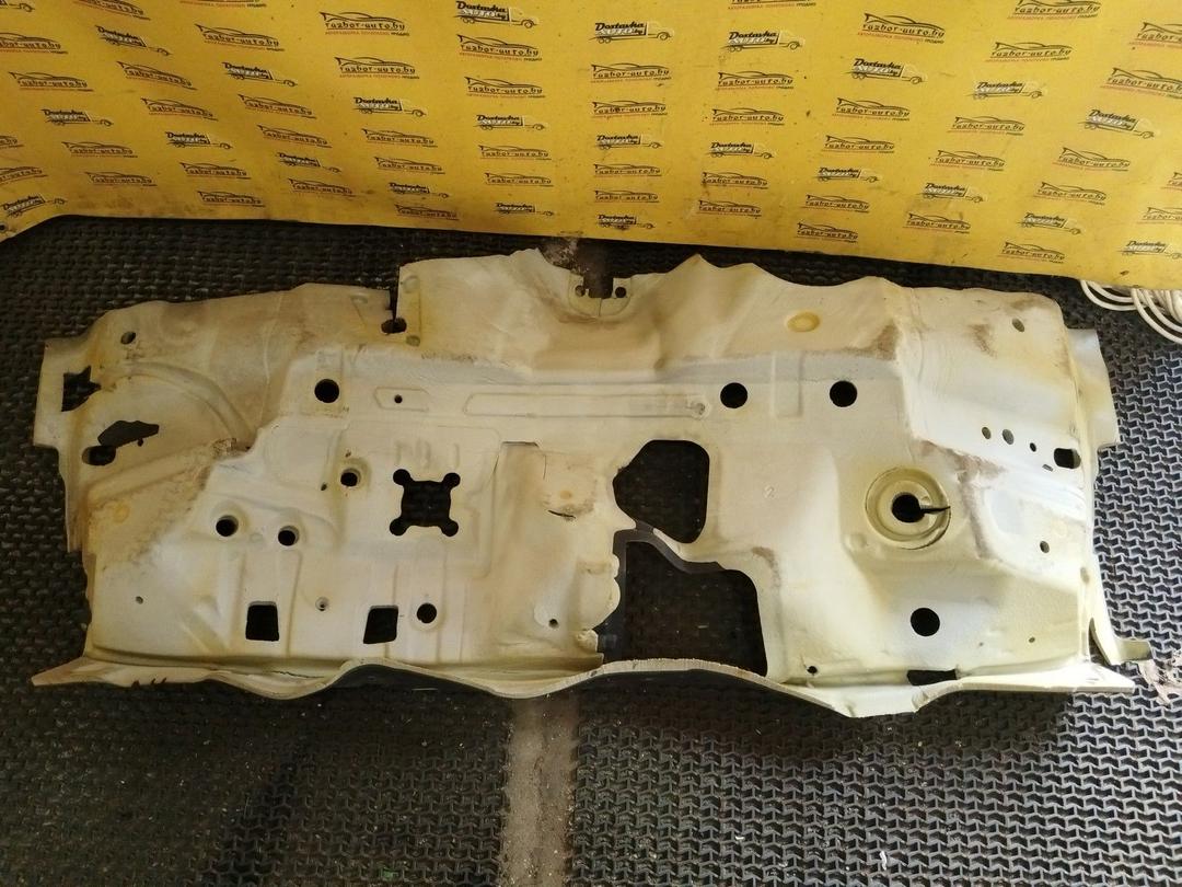 Шумоизоляция моторного отсека IG35QR Volvo XC70 купить на авторазборке