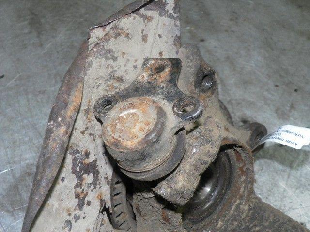 Кулак поворотный правый 0WGFBS Volkswagen Passat купить с доставкой