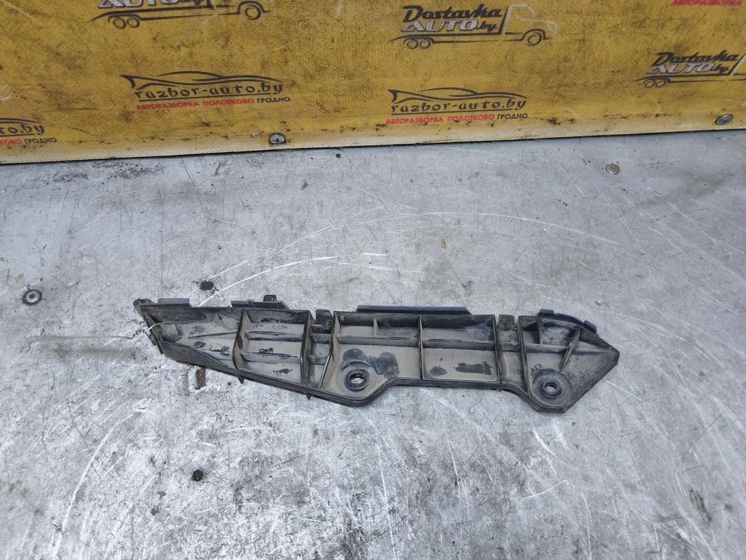 Кронштейн крепления бампера заднего TJ8O9J Toyota Corolla купить на авторазборке