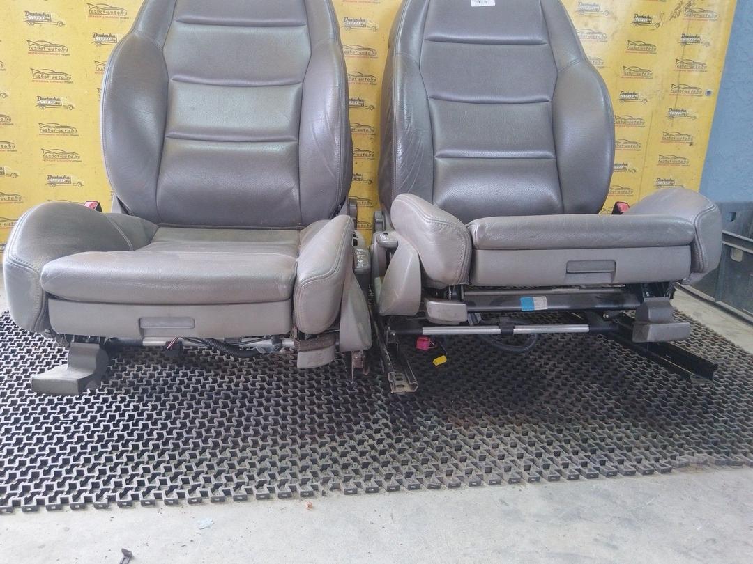 Салон (комплект сидений) J3DRB1 Audi A4 undefined