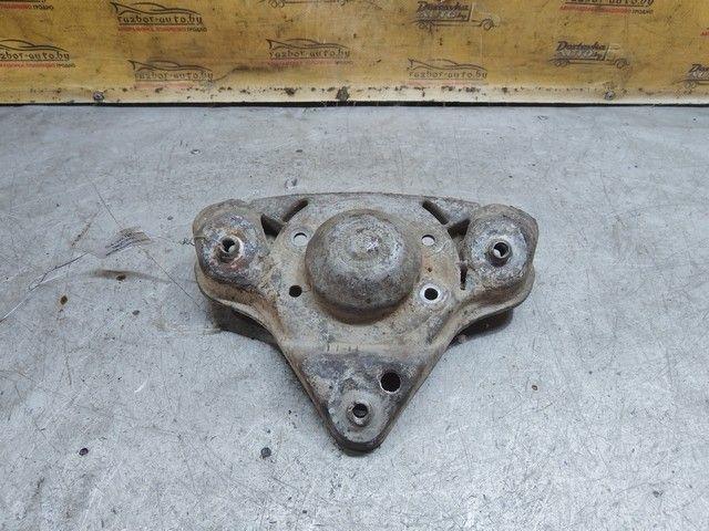 Опора амортизатора верхняя (чашка) LX26R3 Audi A4