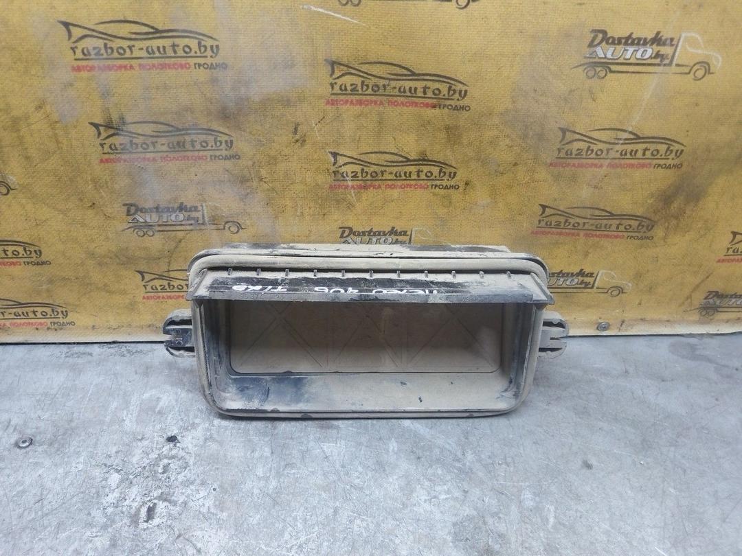 Решетка вентиляции кузова E01OI4 Peugeot 406 купить с доставкой. Огромный выбор запчастей и марок авто. У нас есть практически все.