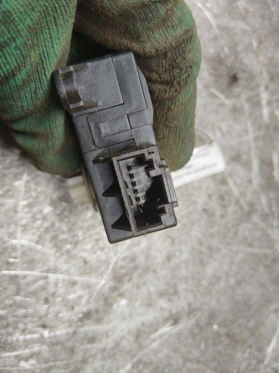 Моторчик заслонки печки 4BOCID Citroen C3 купить в магазине запчастей бу