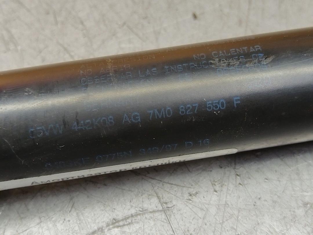 Амортизатор крышки багажника (3-5 двери) UJKY8K Volkswagen Sharan купить в магазине запчастей бу